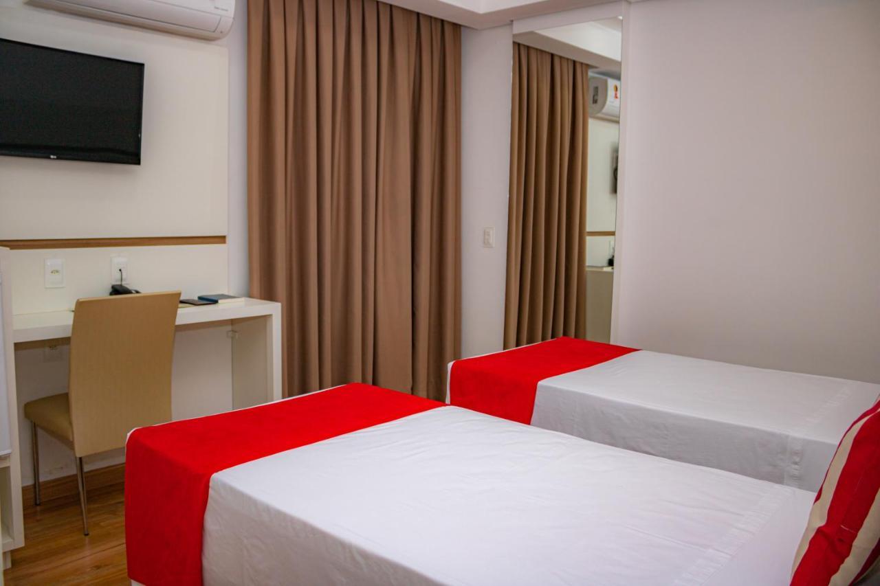 Granlago Hotel Пузу Алегре Екстериор снимка