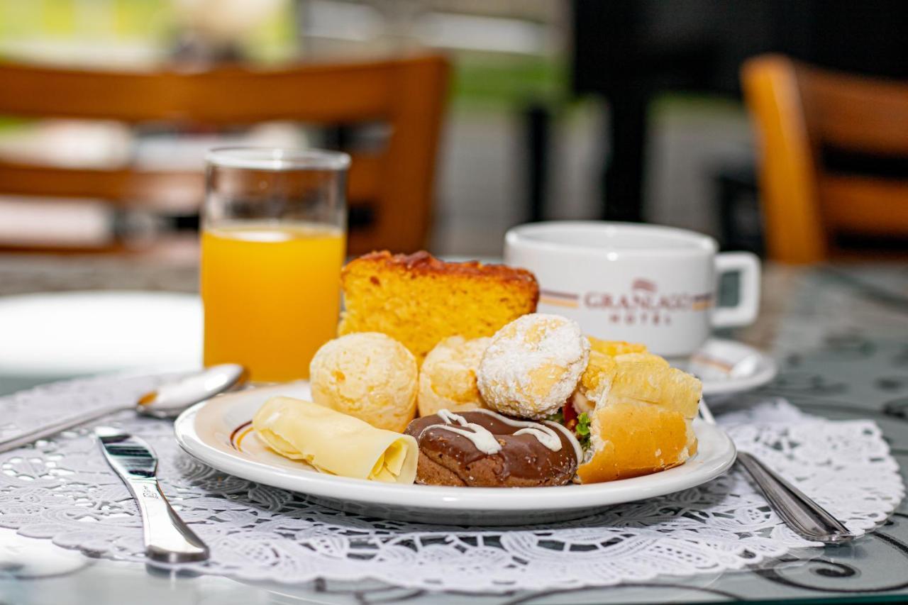 Granlago Hotel Пузу Алегре Екстериор снимка