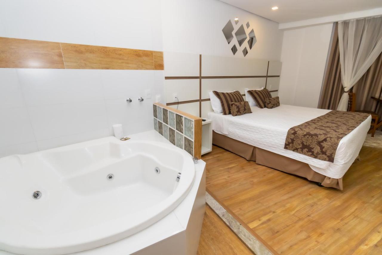 Granlago Hotel Пузу Алегре Екстериор снимка